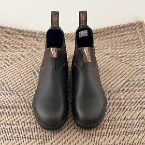 Blundstone 500 Brown Leather Pull-On Chelsea Boots Women's size: 8.5 - Men's Siz